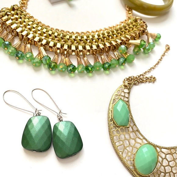 Green Gold Tone Jewelry Lot - Picture 5 of 5